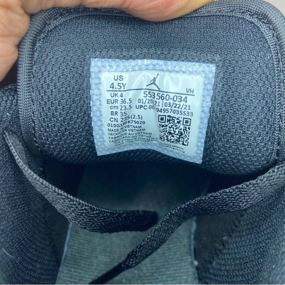 Air Jordan 1 Low ‘Crimson Tint’ - Picture 7 of 9